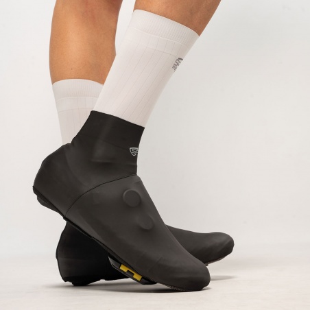 Spatzwear Aquasokz Aero Überschuhe kurz schwarz