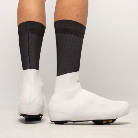 Spatzwear Aquasokz Aero Überschuhe kurz weiß