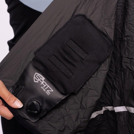 Spatzwear Atak Pak Regenjacke inkl. Satteltaschensystem schwarz
